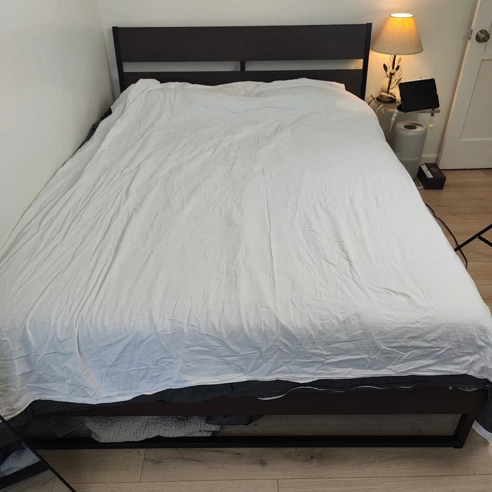 Boll & Branch Queen Flat Sheet White 100% Organic Cotton Minimalist Bedding